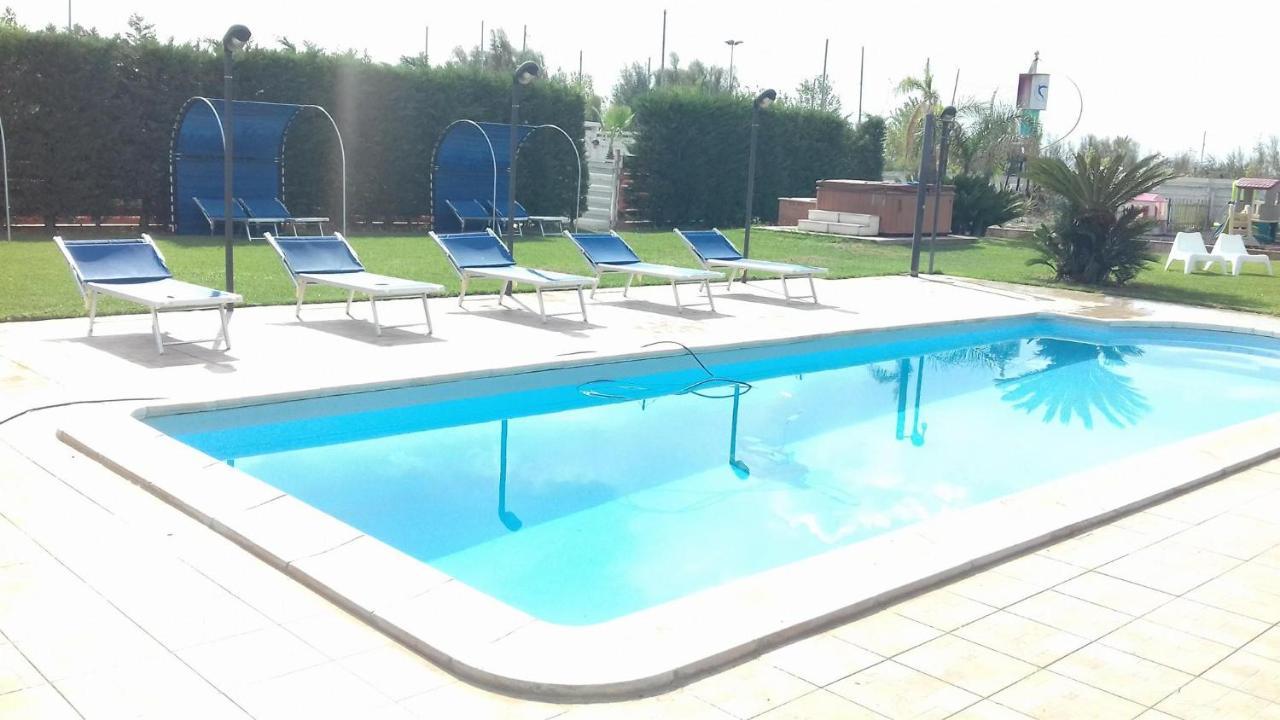 Hotel Oasi degli Angeli Zapponeta Esterno foto
